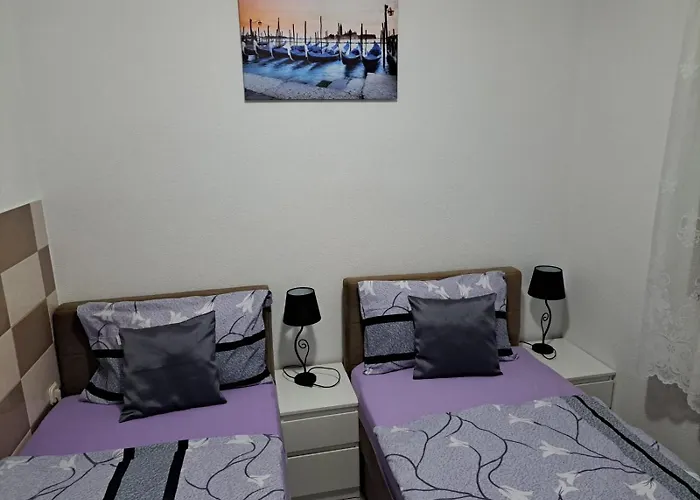Marijamagdalena * Gračac